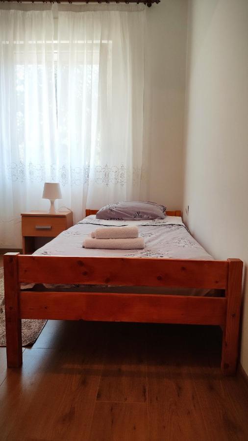 Апартаменты Apartman "Lima" Пула Экстерьер фото