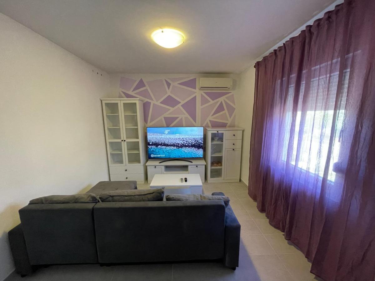 Апартаменты Apartman "Lima" Пула Экстерьер фото